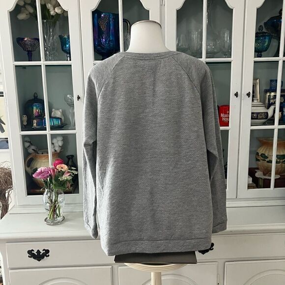 Adrienne Vittadini Lace Overlay Sweatshirt Top Sz XL Gray and white - Picture 5 of 8